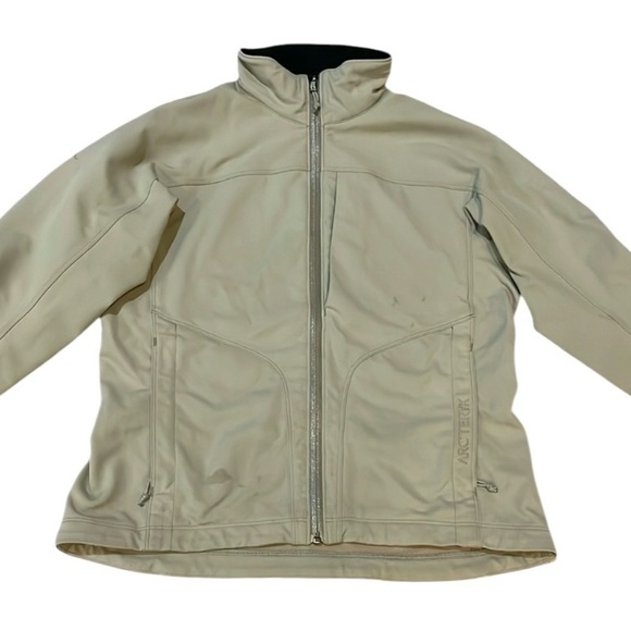 Arc’teryx utility jacket Taupe Soft shell Womens S Outdoors Zippered pockets - Picture 2 of 16